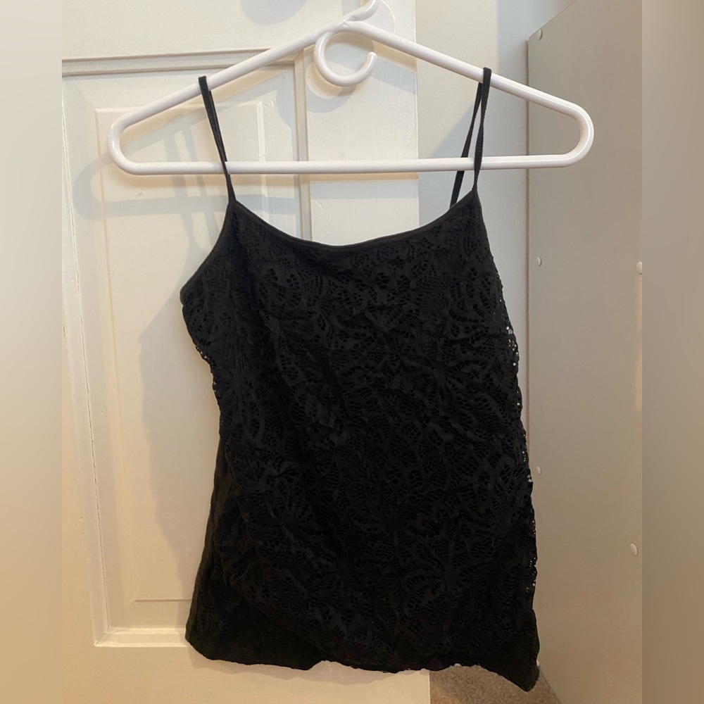 Aeropostale medium lace black cami